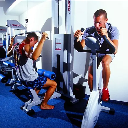 Pastura 4* بوستيرا