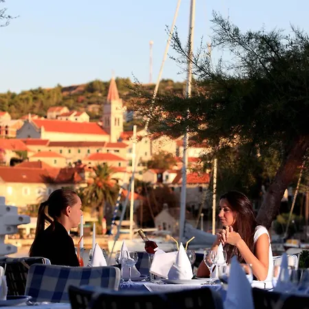 Pastura Hotel Postira