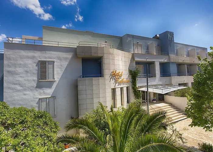 Pastura Hotel